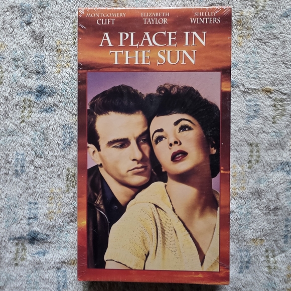 A Place in the Sun (Sealed VHS) - Picture 1 of 6